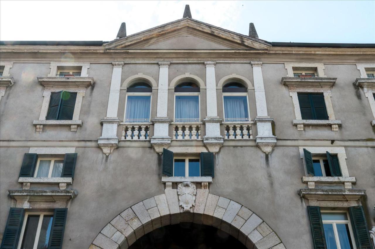 Domus Nova Palace - Italian Homing Verona Ngoại thất bức ảnh